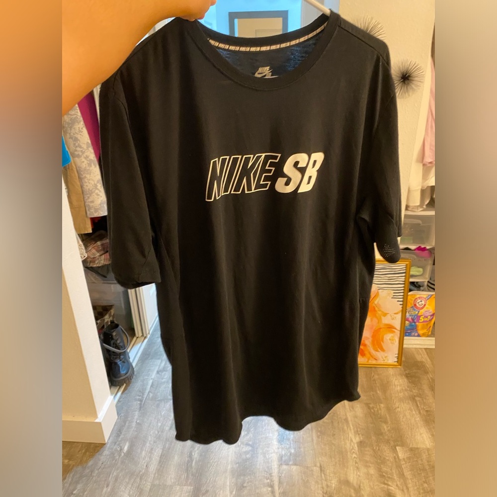 Nike Men’s SB Tee